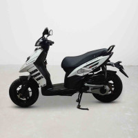 Aprilia Storm 125