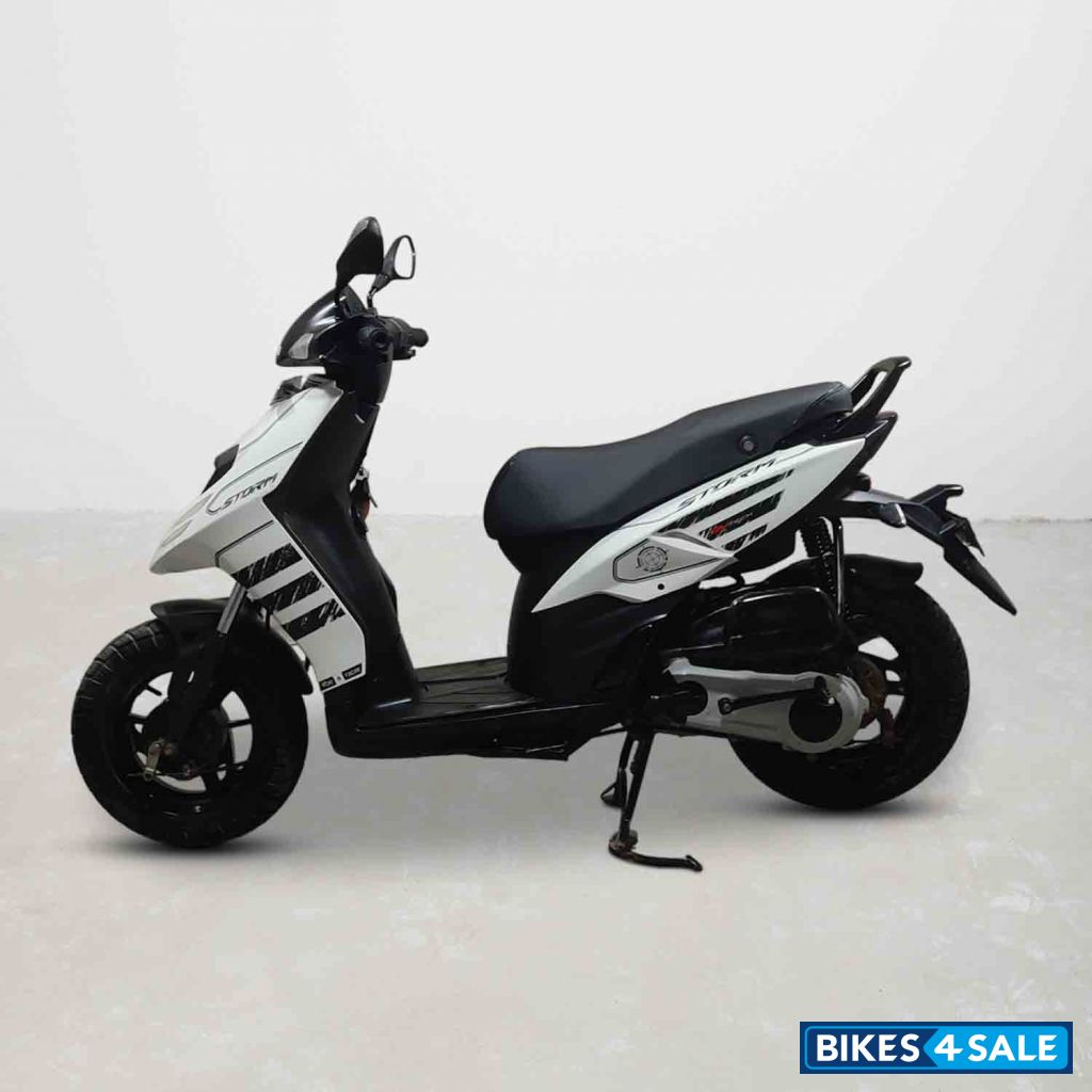 Aprilia Storm 125