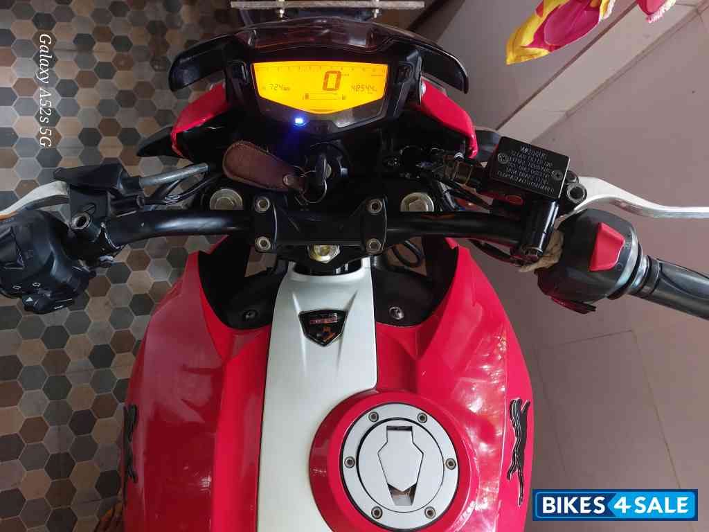 Red TVS Apache RTR 160 4V