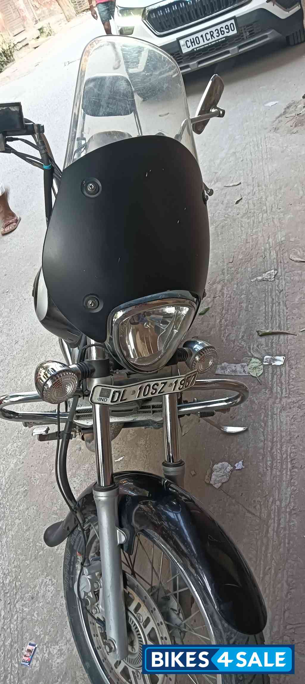 Grey Bajaj Avenger Cruise 220 BS6