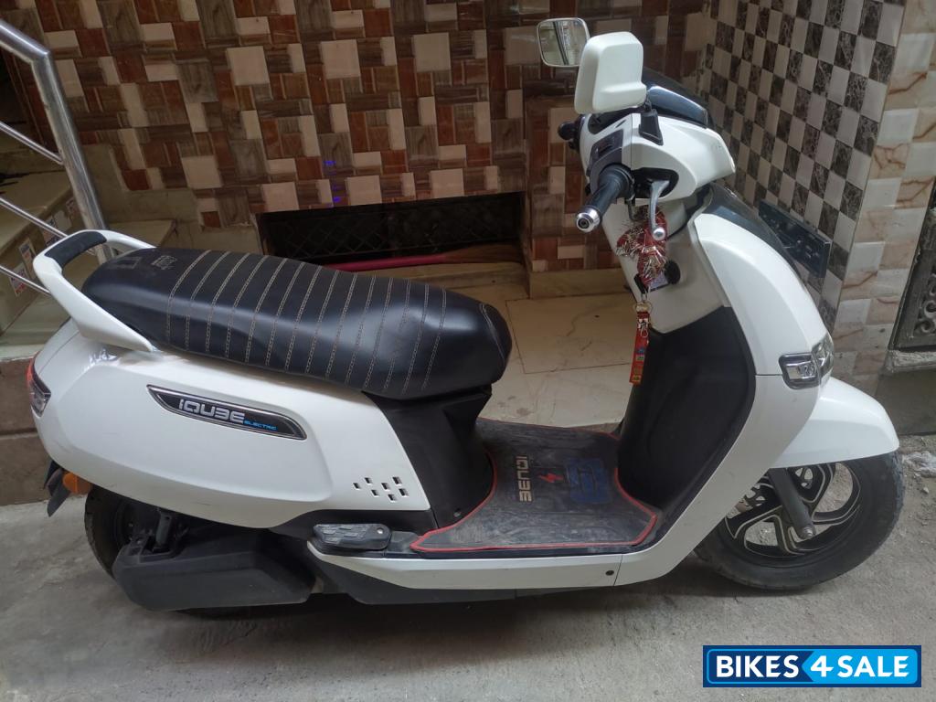 Pearl White TVS iQube Electric