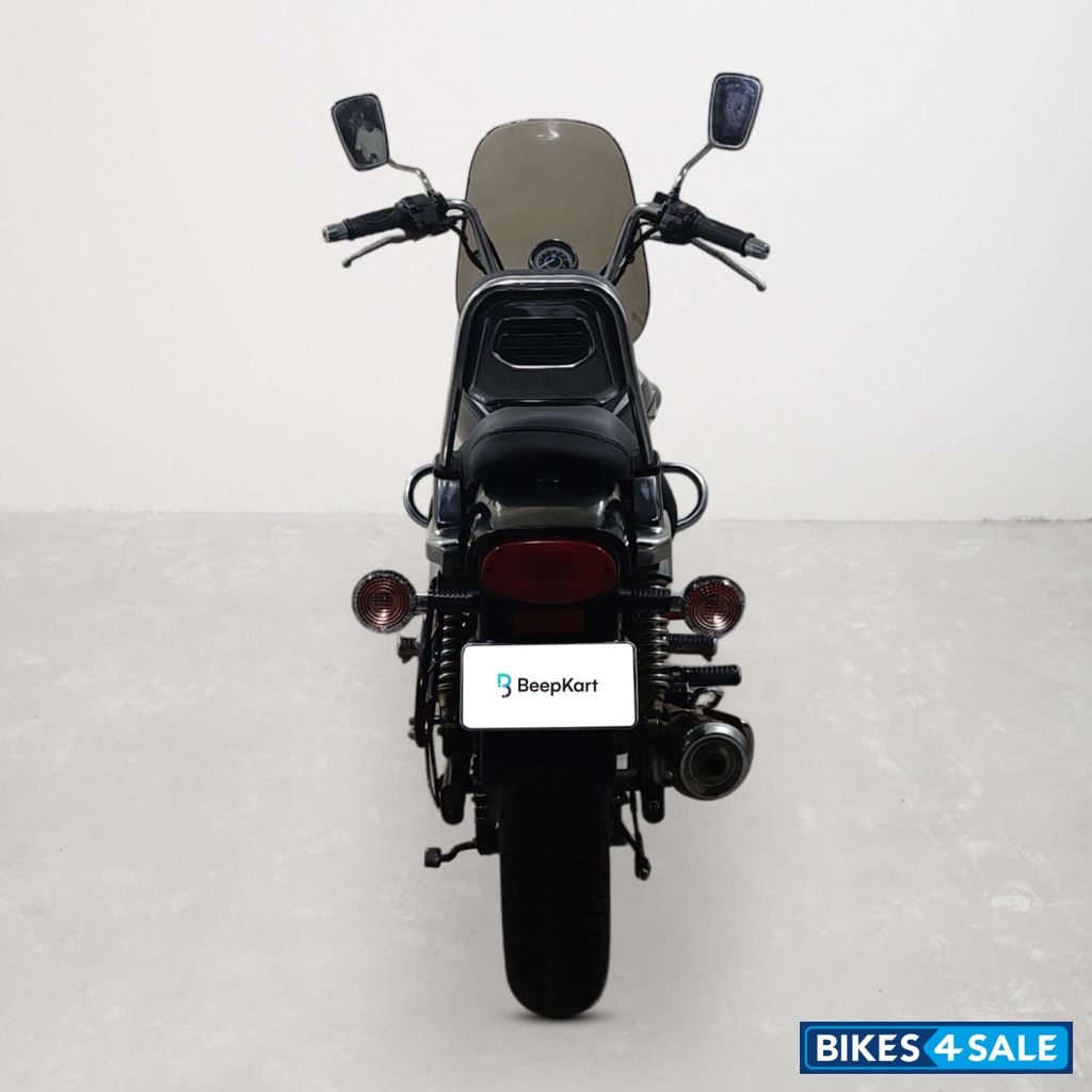 Bajaj Avenger Cruise 220