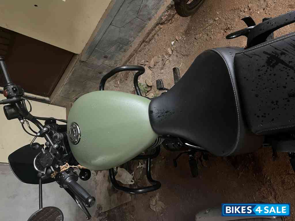 Royal Enfield Meteor 350 Fireball