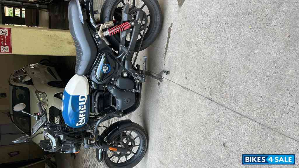 Blue Royal Enfield Hunter 350 Metro