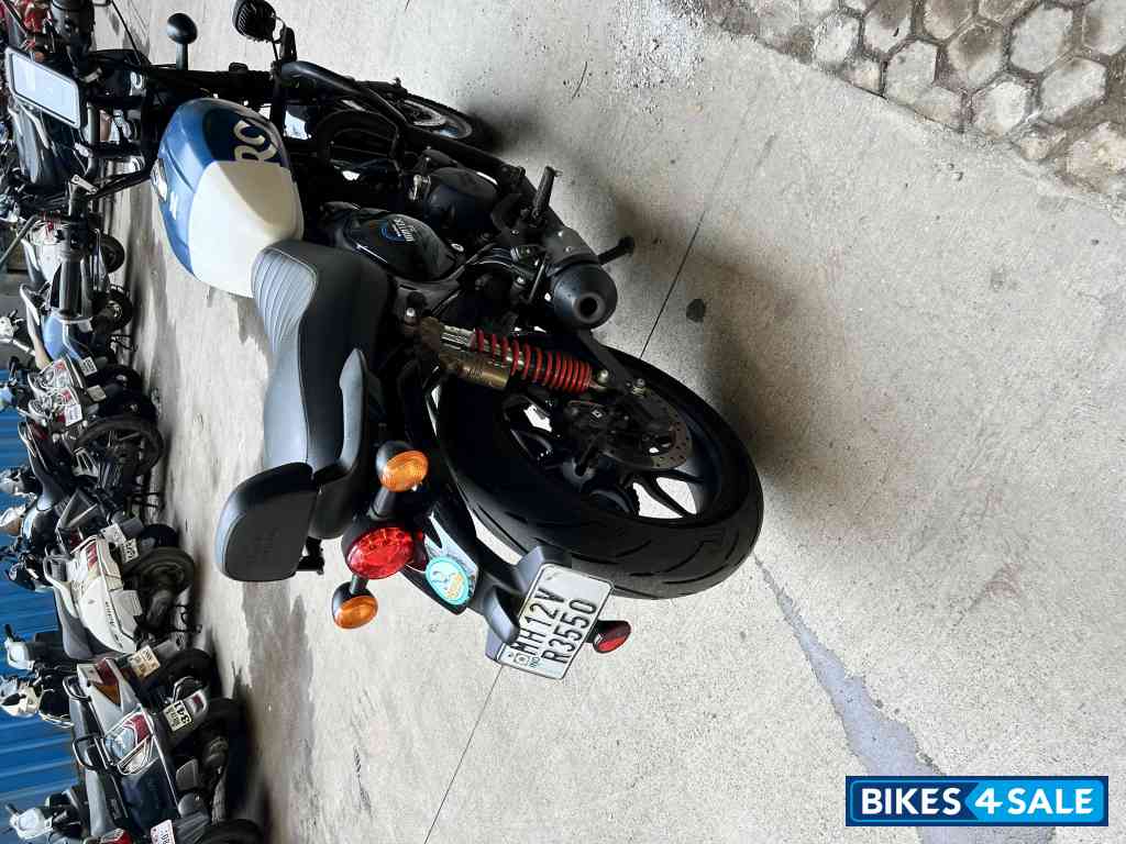 Blue Royal Enfield Hunter 350 Metro