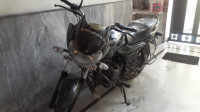 Black Bajaj Discover 125
