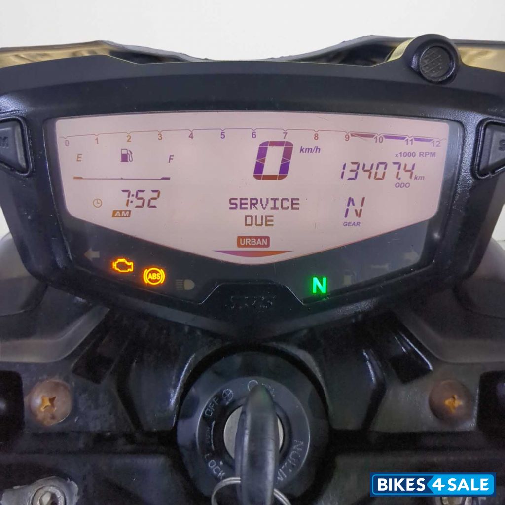 TVS Apache RTR 200 4V
