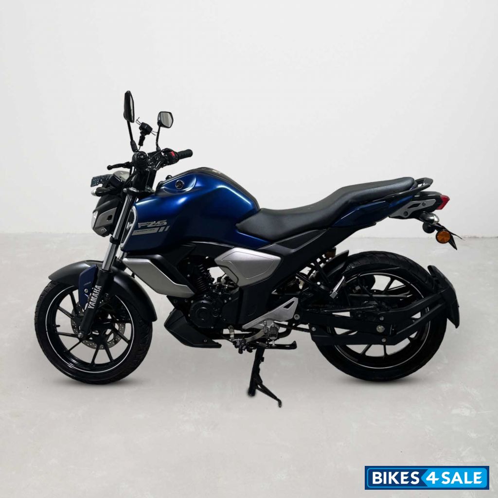 Yamaha FZ-S