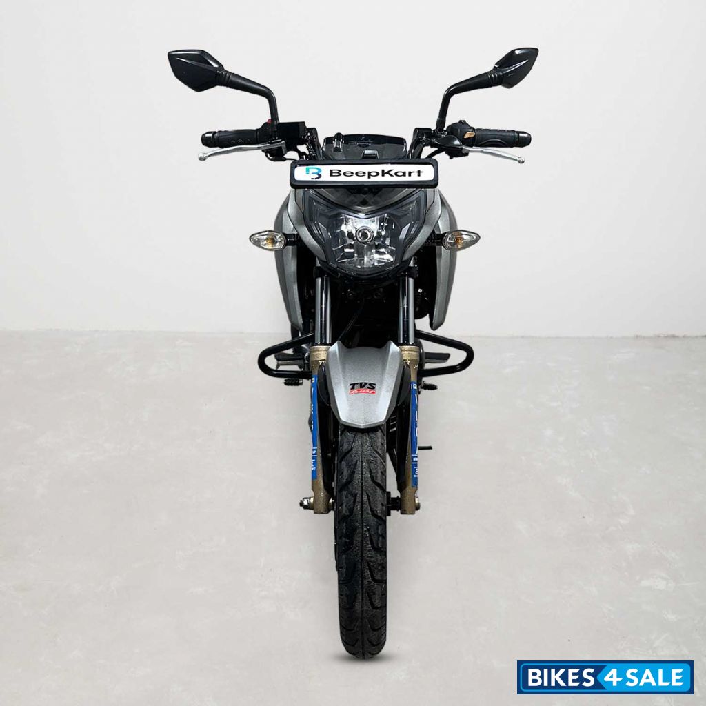 TVS Apache RTR 200 4V