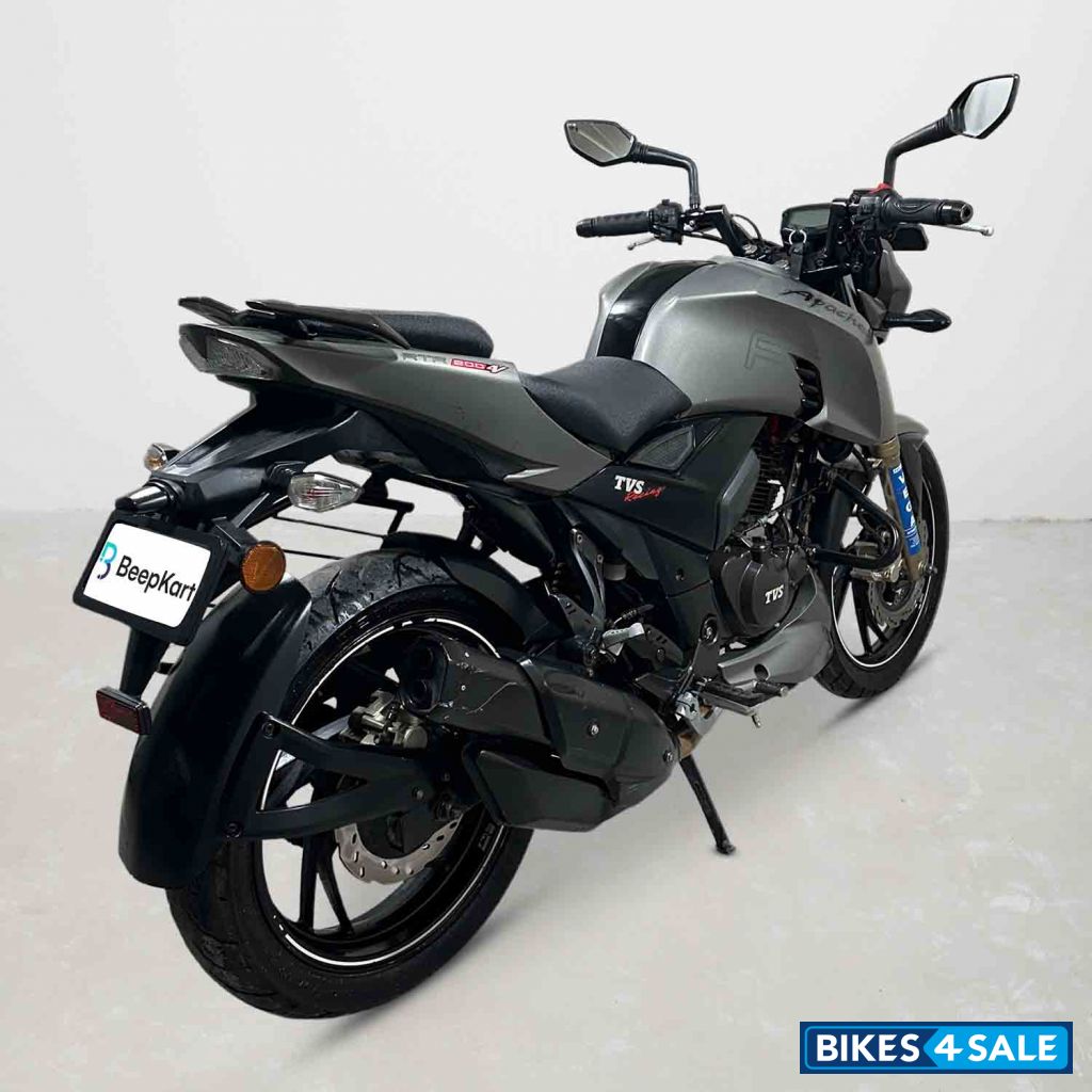 TVS Apache RTR 200 4V