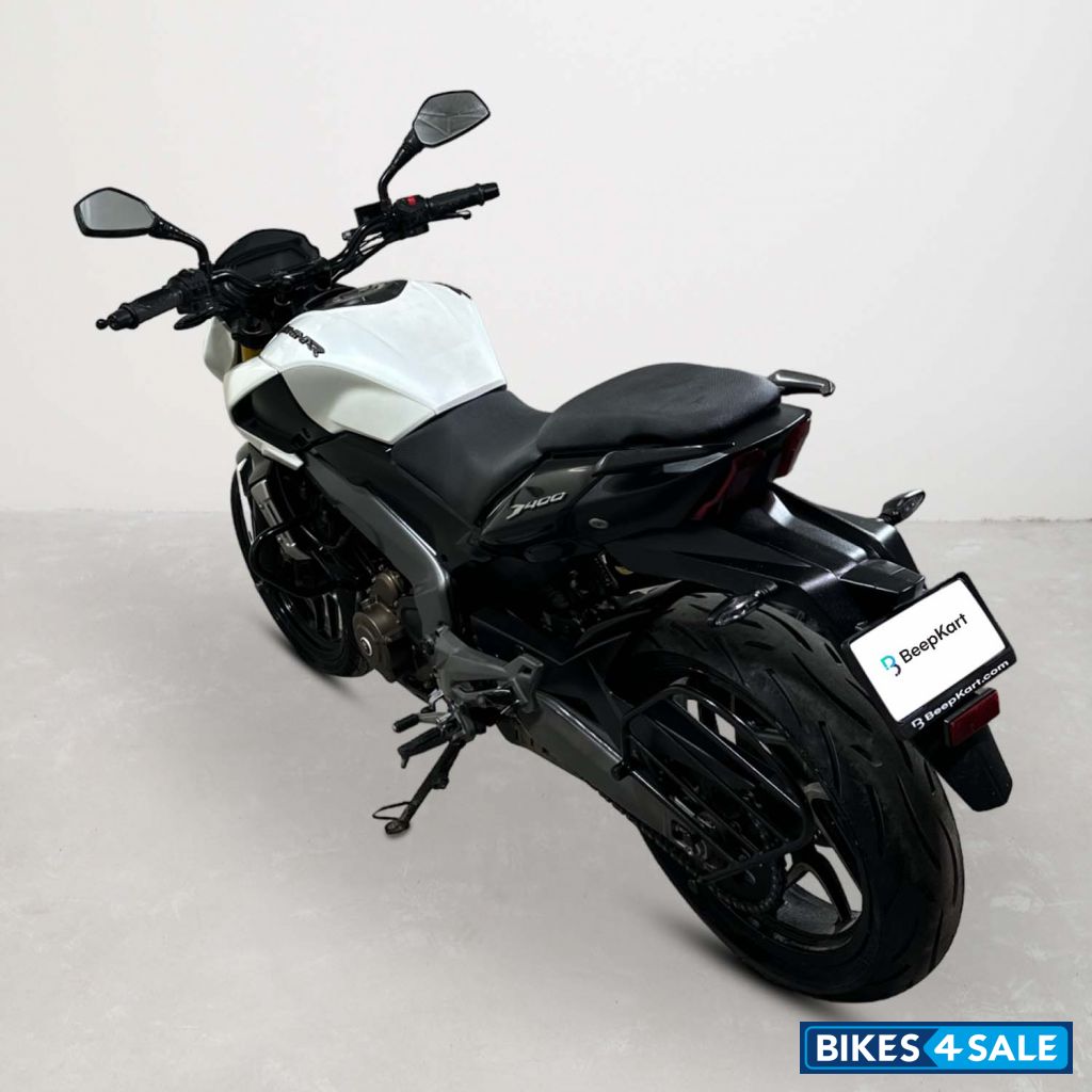 Bajaj Dominar 400