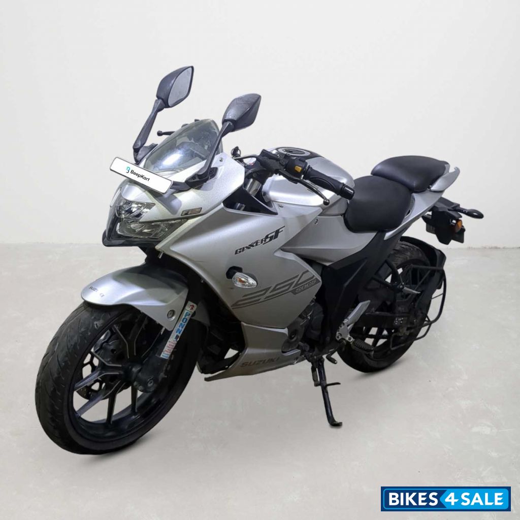 Suzuki Gixxer SF 250