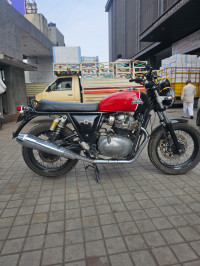 Red Royal Enfield Interceptor 650 Twin
