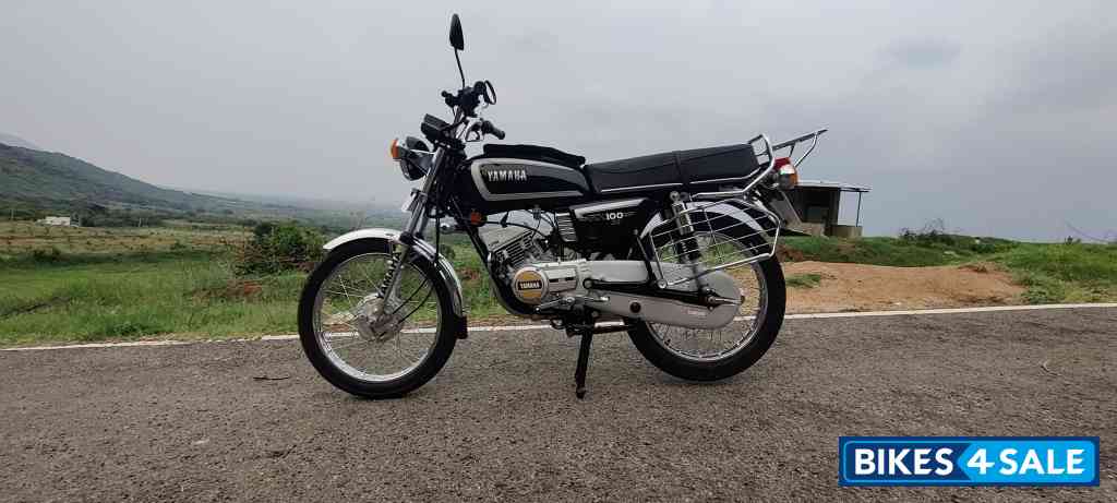 Yamaha RX 100