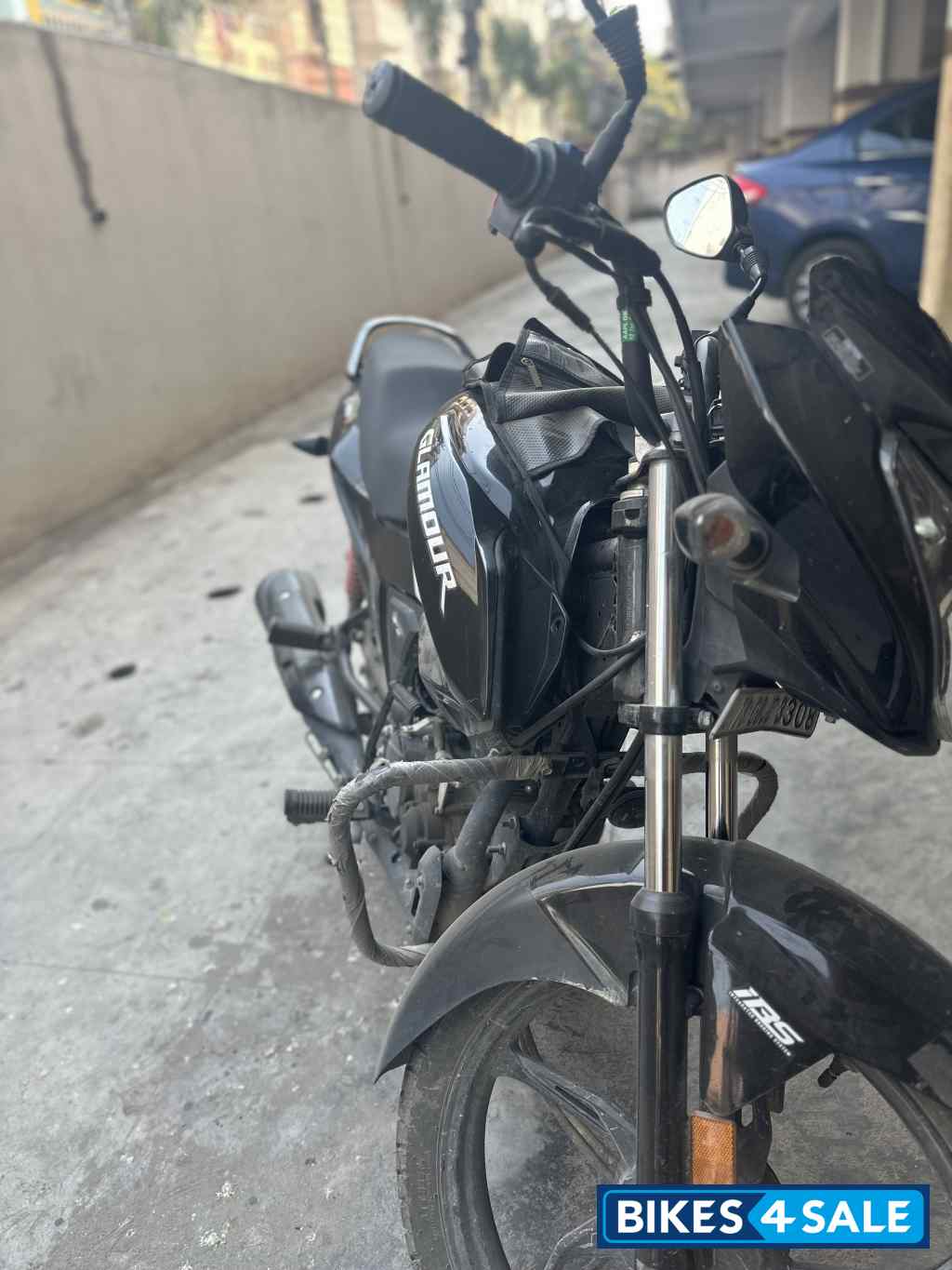 Black Grey Stripe Hero Glamour 125 Drum