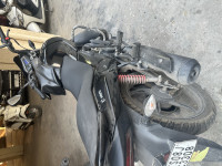 Black Grey Stripe Hero Glamour 125 Drum