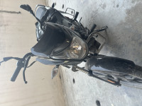 Black Grey Stripe Hero Glamour 125 Drum