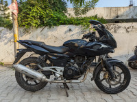 Bajaj Pulsar 220F