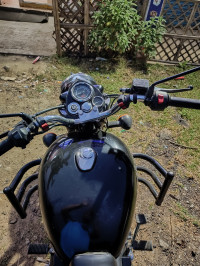 Black Royal Enfield Bullet 350 ES