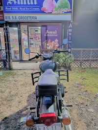 Black Royal Enfield Bullet 350 ES