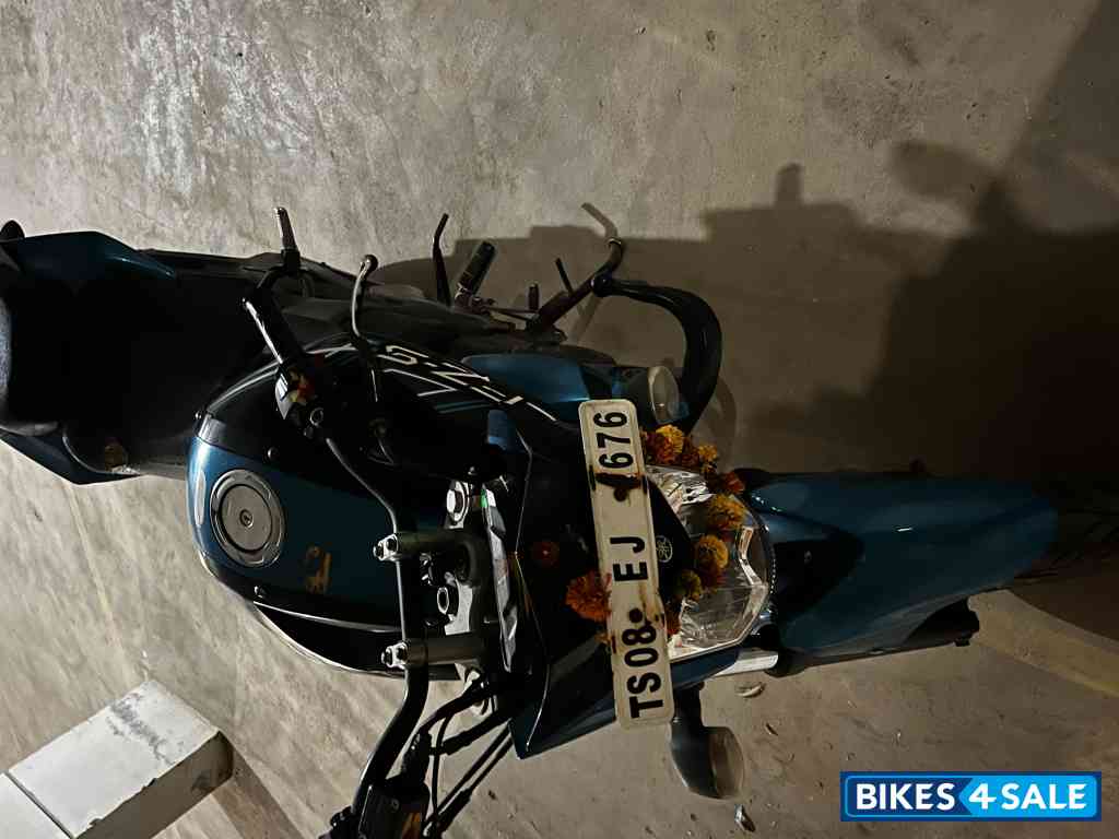 Blue Yamaha FZ-S FI V2