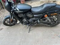 Black Harley Davidson Street 750