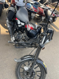 Bajaj Avenger Street 220