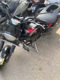 Bajaj Avenger Street 220