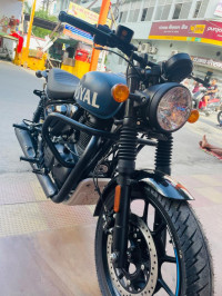 Royal Enfield Hunter 350 Retro