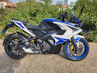 Racing Blue Bajaj Pulsar RS 200