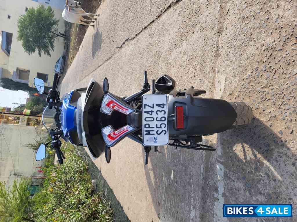 Racing Blue Bajaj Pulsar RS 200