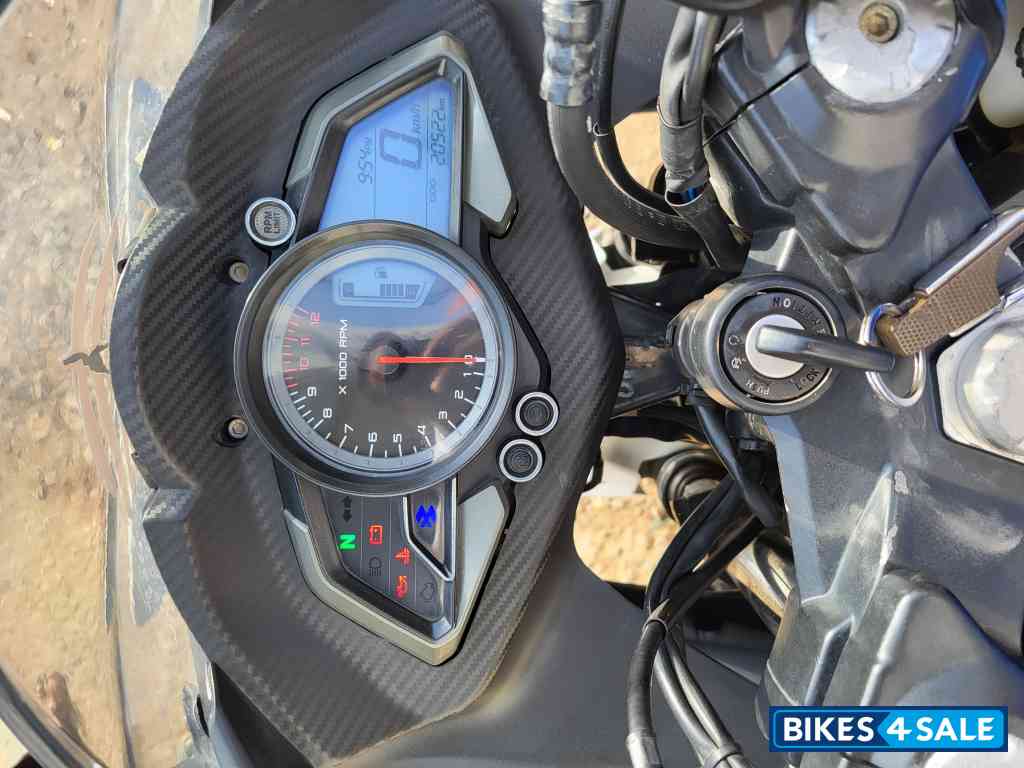 Racing Blue Bajaj Pulsar RS 200