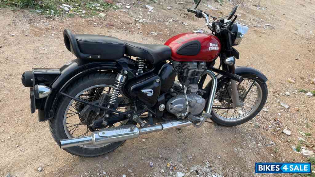 Red Royal Enfield Classic 350 Redditch Red
