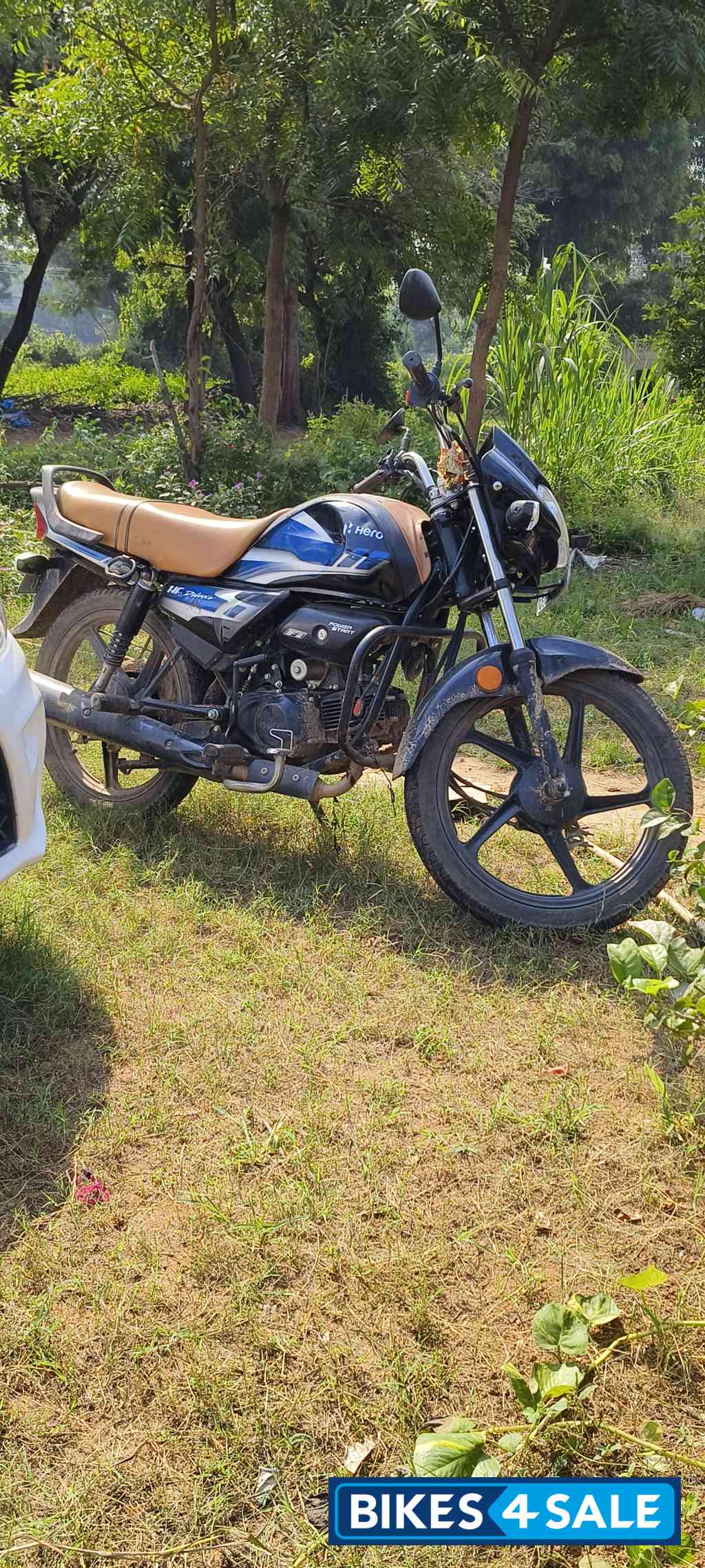 Silver And Blue Hero 2023 HF Deluxe