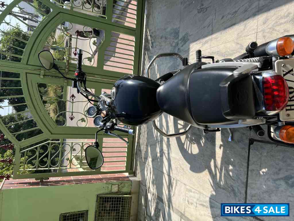 Black Matt Royal Enfield Thunderbird X 500