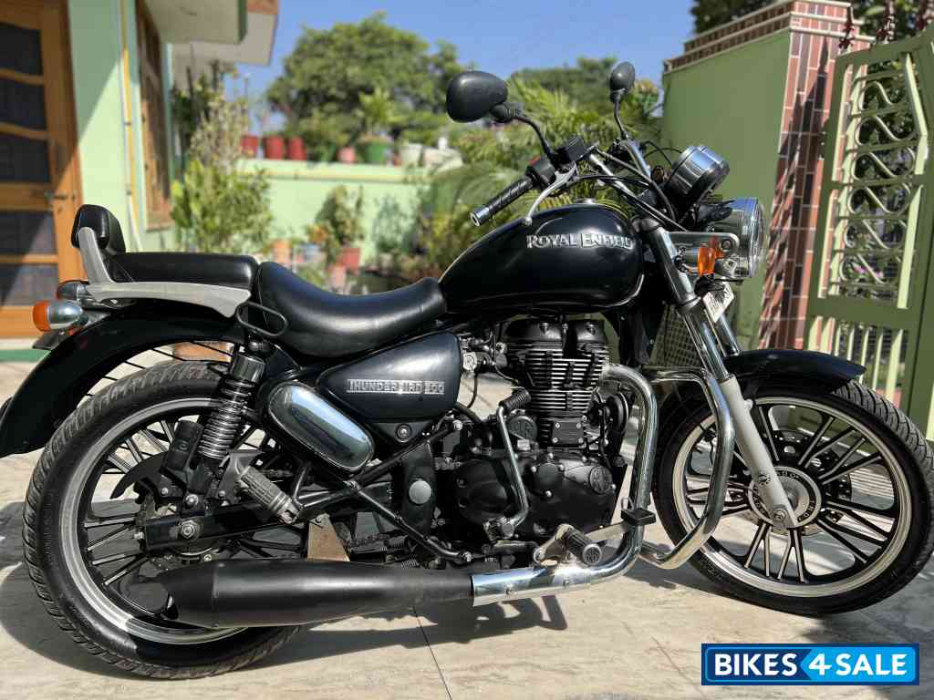 Black Matt Royal Enfield Thunderbird X 500