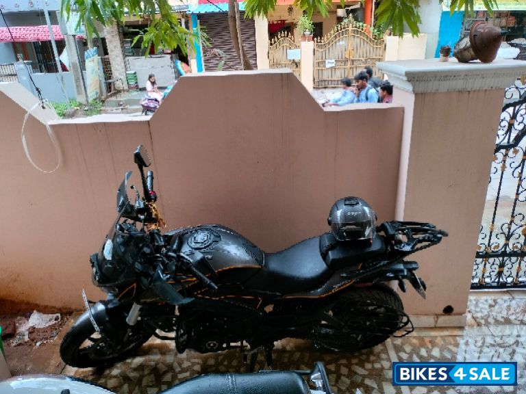 Bajaj Dominar 400 ABS BS6