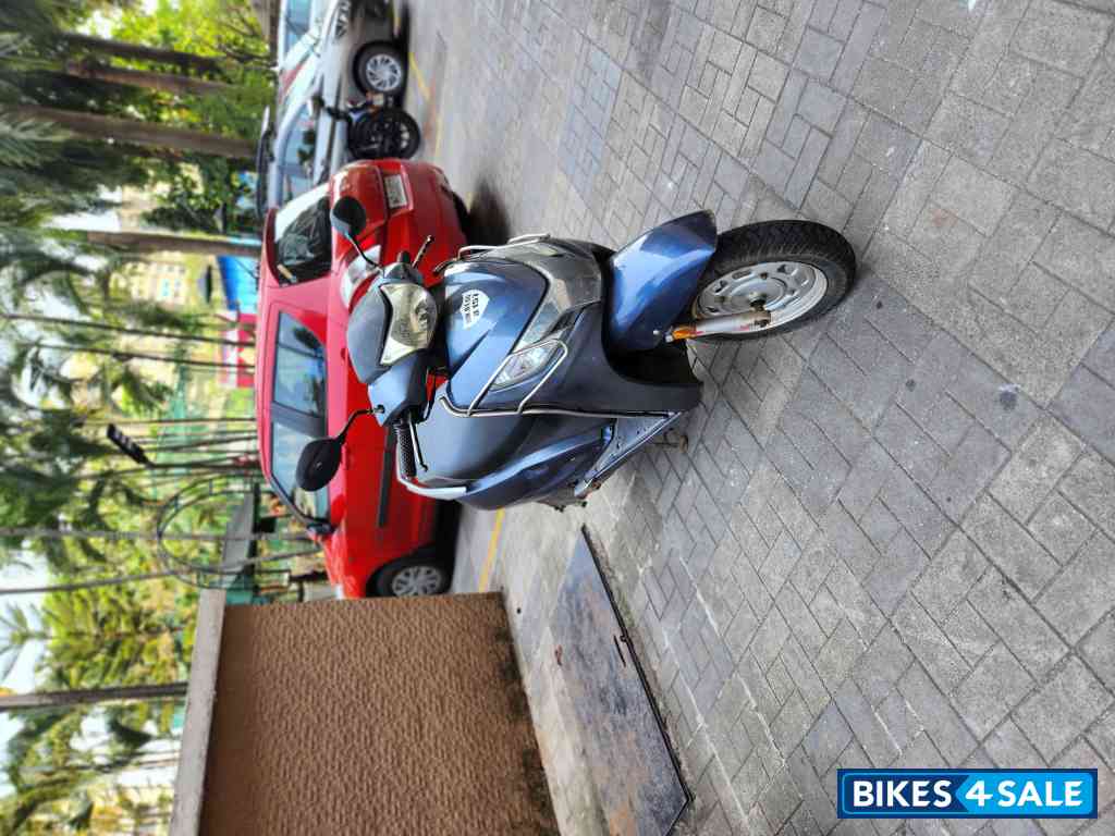 Grey Honda Activa 125
