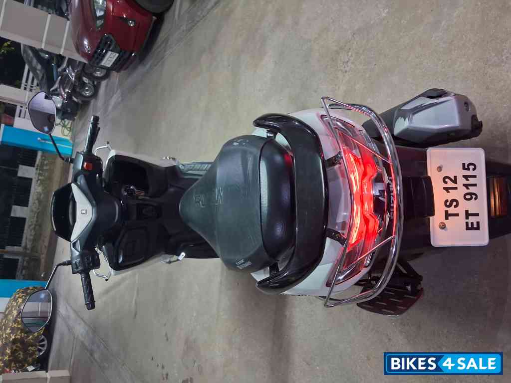 Suzuki Burgman Street BS6