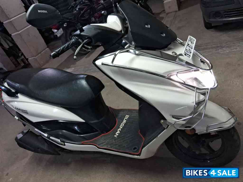 Suzuki Burgman Street BS6