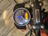 Bajaj Avenger 180 DTS-i