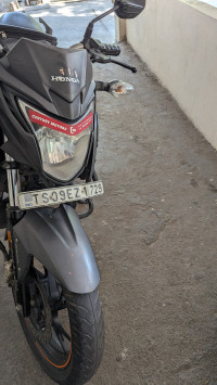 Mat Axis Gray Metlc Honda CB Hornet 160R