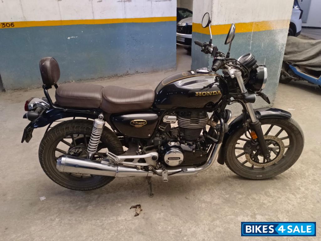 Black Honda Hness Anniversary Edition