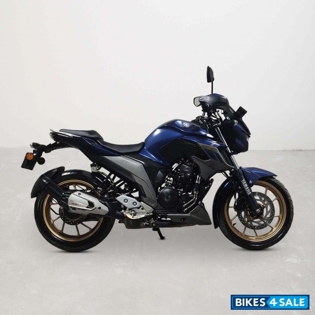 Yamaha FZ25