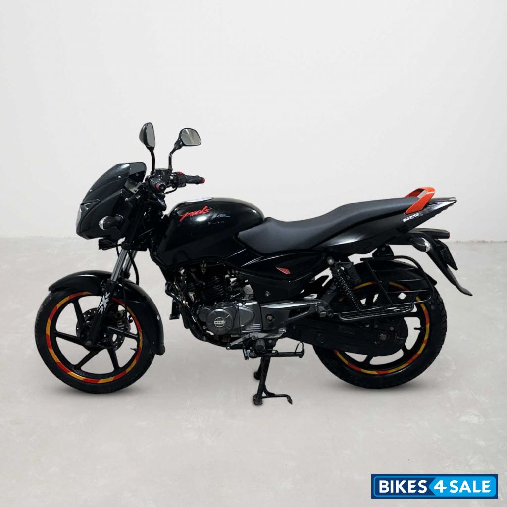Bajaj Pulsar 125