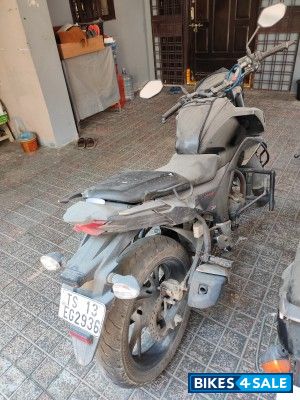 Honda CB Hornet 160R