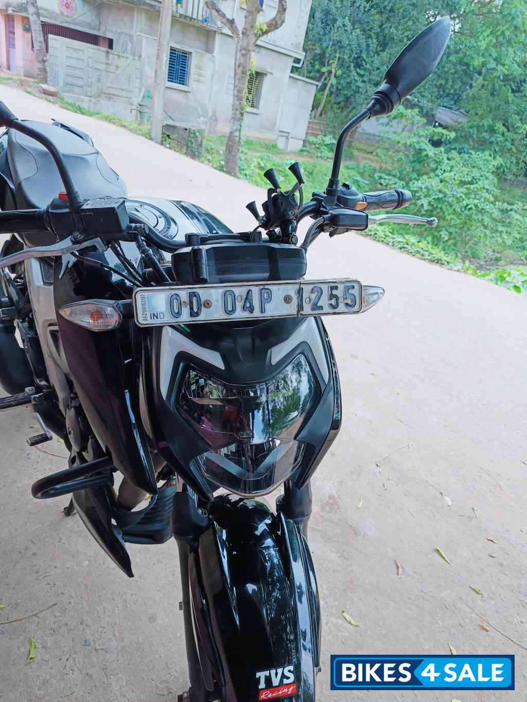 TVS Apache RTR 160 4V BS6