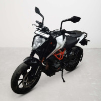 KTM Duke 125