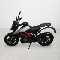 KTM Duke 125