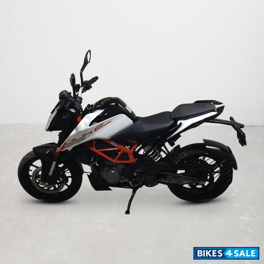 KTM Duke 125